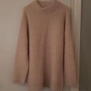 Universal threads sweater